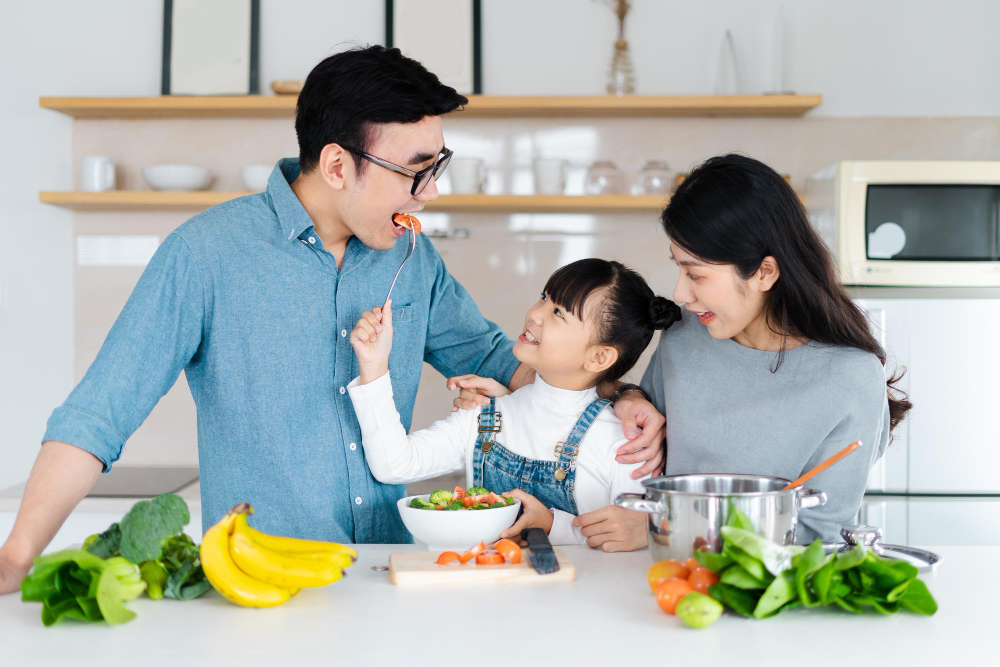 memasak bersama dan menyediakan makanan sehat merupakan salah satu cara terbaik merayakan hari anak nasional