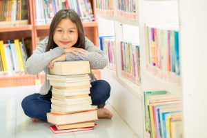 manfaat membaca buku bagi anak sangatlah banyak